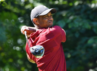 woods finding rhythm after shooting 66 at northern trust