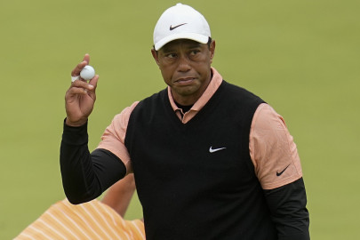hurting tiger withdraws from pga championship