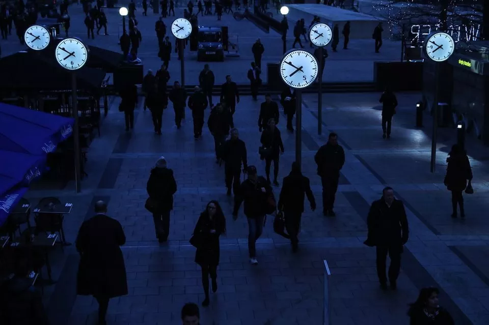 workers walk to work during the morning rush hour in the financial district of canary wharf in london britain january 26 2017 photo reuters file workers walk to work during the morning rush hour in the financial district of canary wharf in london britain january 26 2017 photo reuters file