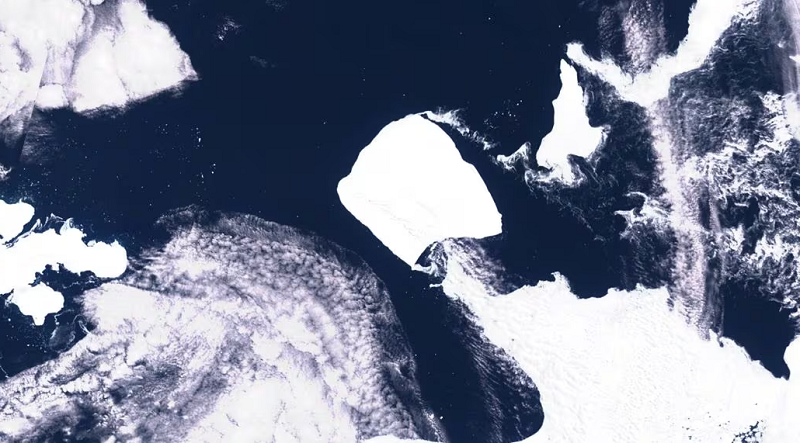 a satellite imagery of the world s largest iceberg named a23a seen in antarctica november 15 2023 photo reuters