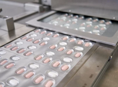 britain approves pfizer s antiviral covid 19 pill