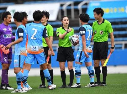 trailblazing referee yamashita makes more history