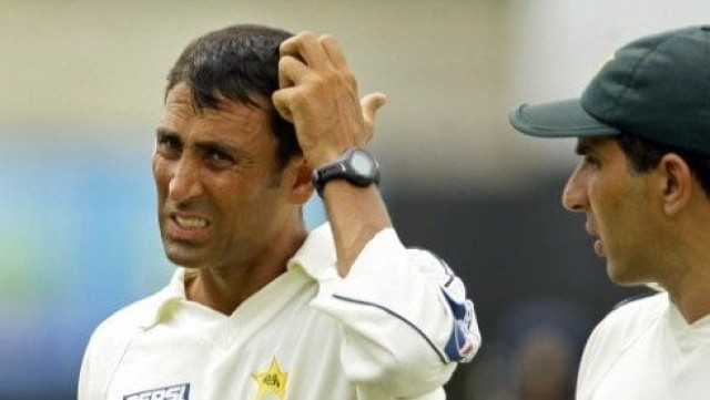 younis to play for surrey county younis to play for surrey county