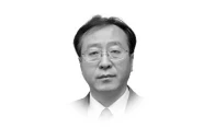 the writer is the consul general of china in karachi