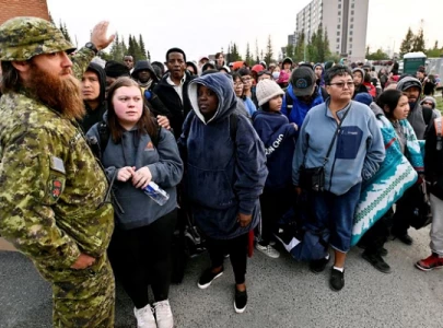 canada wildfire all 20 000 yellowknife residents evacuating