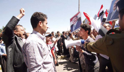 anti govt tensions soar in bahrain yemen anti govt tensions soar in bahrain yemen