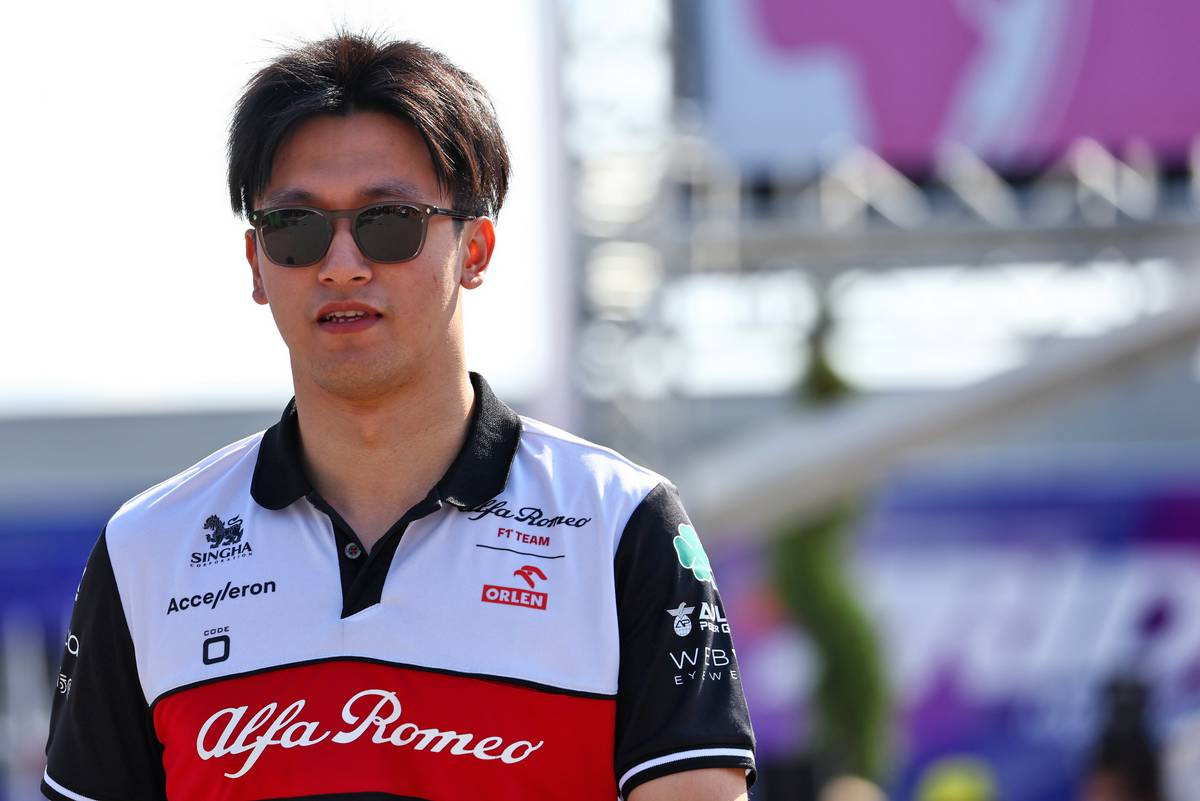 Photo of Zhou extends contract with Alfa Romeo into 2023