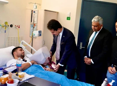 australia mulls citizenship for pakistani guard in sydney mall attack australia mulls citizenship for pakistani guard in sydney mall attack
