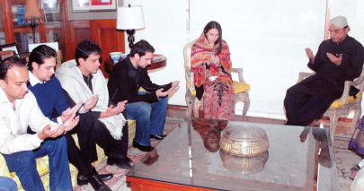 paying tribute zardari eulogises taseer s life and death paying tribute zardari eulogises taseer s life and death