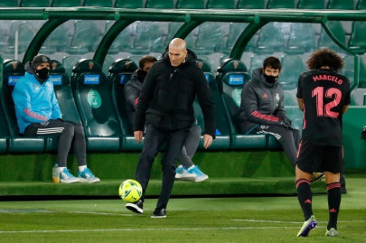 zidane praises unsung vazquez asensio and nacho after celta win zidane praises unsung vazquez asensio and nacho after celta win