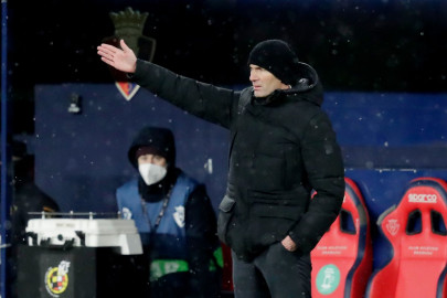 game at snowy osasuna should have been called off says angry zidane after draw game at snowy osasuna should have been called off says angry zidane after draw