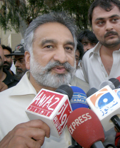 war of words mqm angered by mirza s speech war of words mqm angered by mirza s speech