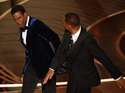 it still hurts chris rock unleashes on will smith and wife jada in netflix livestream
