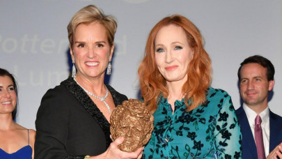 jk rowling returns human rights award