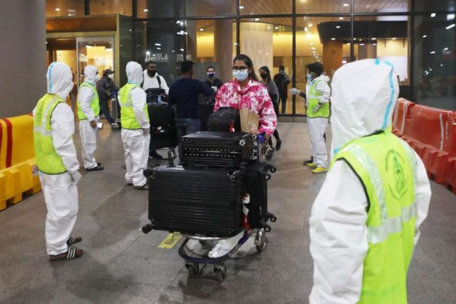 rules to stop coronavirus variant stoke chaos at indian airports