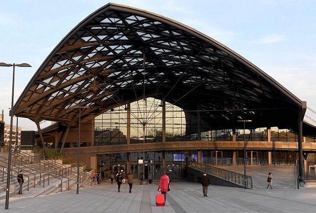 A view of an ultramodern new train station in Lodz, Poland on November 4, 2017. PHOTO: AFP