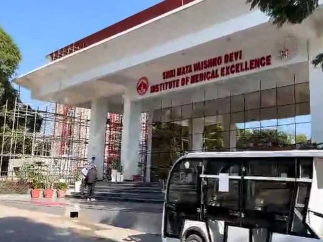 Medical college in IIOJK shut following protests over Muslim student admissions Medical college in IIOJK shut following protests over Muslim student admissions