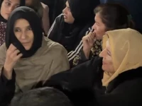 imran khan s sisters aleema khan and noreen khan during a sit in outside adiala jail on tuesday nov 25 2025 photo file