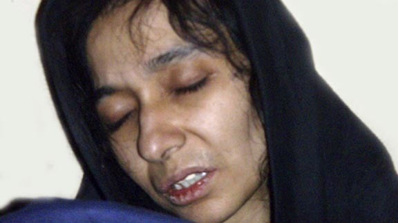 Photo of Dr Aafia meets sister after 20 years
