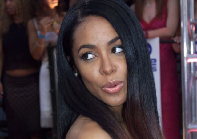 enrique iglesias was heartbroken over aaliyah s death jennifer love hewitt reveals enrique iglesias was heartbroken over aaliyah s death jennifer love hewitt reveals