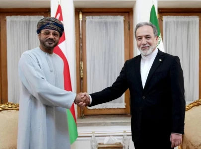 iran and oman still working on strait of hormuz accord says senior iranian source