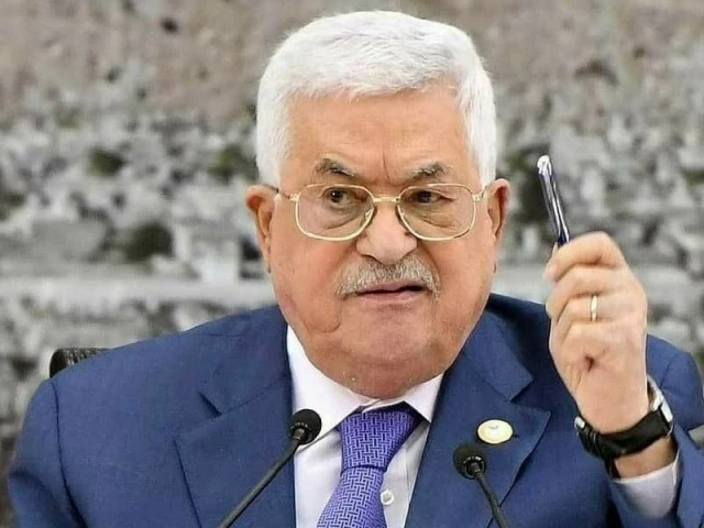 palestinian president mahmud abbas of fatah urge hamas to avoid excuses to israel to bomb innocent civilians photo afp palestinian president mahmud abbas of fatah urge hamas to avoid excuses to israel to bomb innocent civilians photo afp