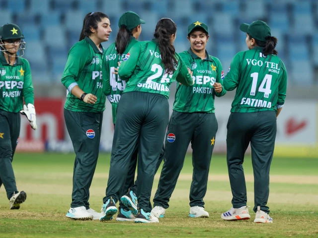 Nashra's record figures put Pakistan in Asia Cup semis