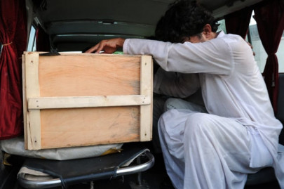 30 bodies handed over to families in karachi