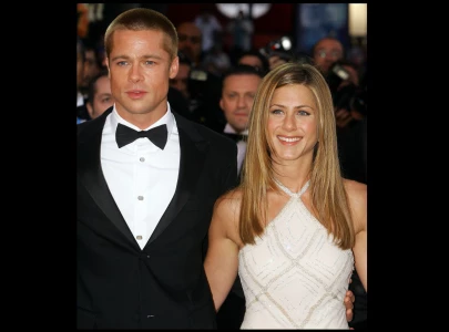 brad pitt s mother was rooting for him to remarry jennifer aniston