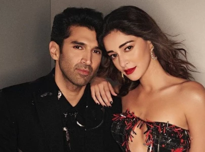 he can do better twitter reacts bitterly to aditya ananya s romantic escapade he can do better twitter reacts bitterly to aditya ananya s romantic escapade