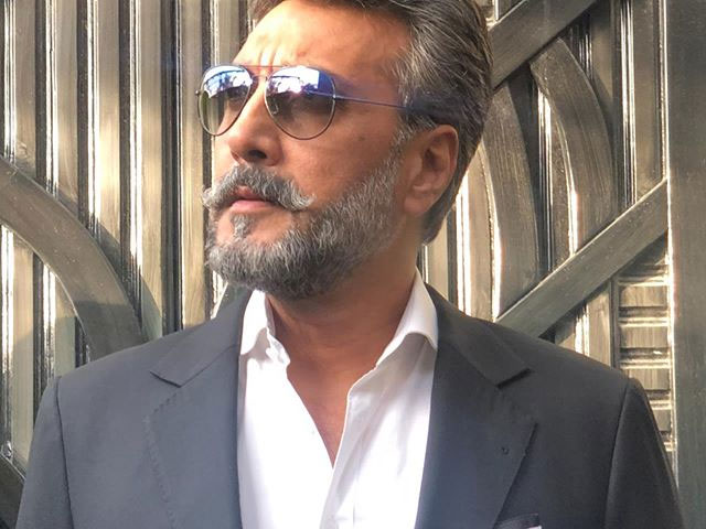 Adnan Siddiqui visits tomb of Ertuğrul Ghazi