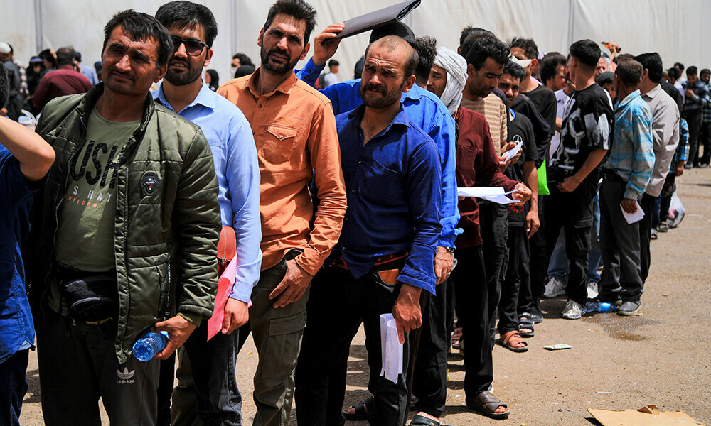 Afghans fleeing Iran