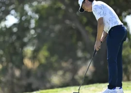 rising australian golfer makes comeback after losing sight in left eye