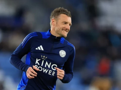 veteran jamie vardy inks deal with cremonese veteran jamie vardy inks deal with cremonese
