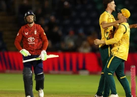 south africa beat england by 14 runs in rain marred 1st t20 south africa beat england by 14 runs in rain marred 1st t20