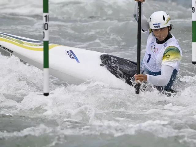 olympic champion jess fox has been ruled out of the canoe slalom world championships after kidney surgery photo afp