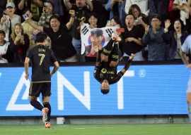 muller on target as vancouver thrash san jose to go joint top muller on target as vancouver thrash san jose to go joint top