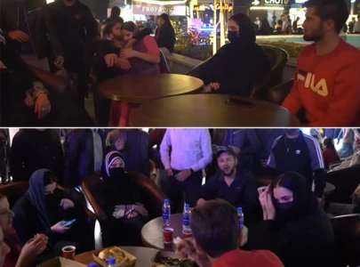 watch shahid afridi shaheen afridi visit karachi food street with family watch shahid afridi shaheen afridi visit karachi food street with family