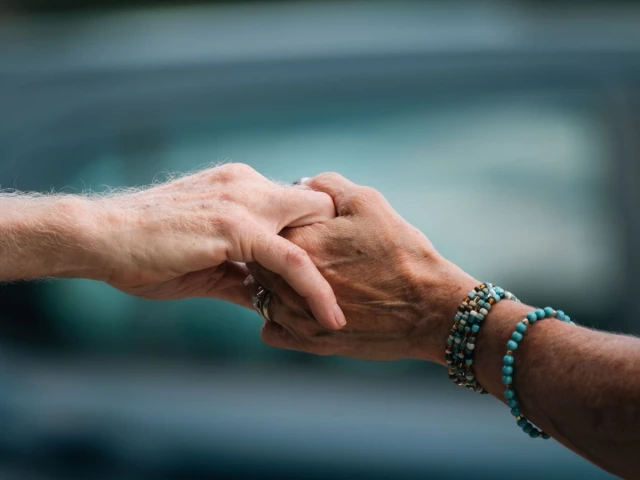 Study shows men and women follow different aging timelines