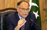 iqbal invites investment from pak american businessmen