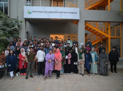 ai seekho takes karachi by storm students engage in google s ai initiative ai seekho takes karachi by storm students engage in google s ai initiative