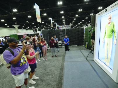 ai hologram of spider man creator stan lee debuts at la comic con ai hologram of spider man creator stan lee debuts at la comic con