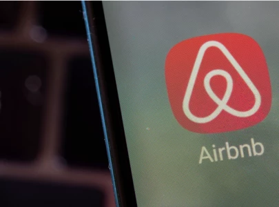australia accuses airbnb of misleading customers on price