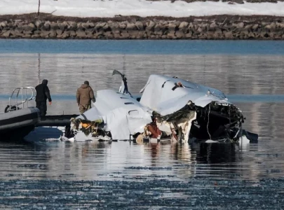 washington dc crash plane s black boxes recovered by investigators washington dc crash plane s black boxes recovered by investigators