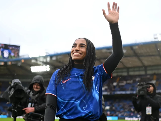 naomi girma sets record as most expensive female player with chelsea transfer naomi girma sets record as most expensive female player with chelsea transfer