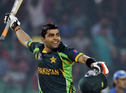 umar akmal asks fans to decide his fate in pakistan middle order umar akmal asks fans to decide his fate in pakistan middle order