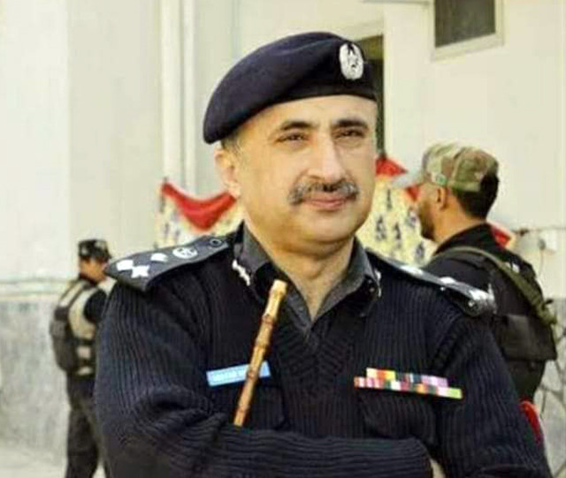 akhtar hayat is a bs 21 police officer currently serving at the federal investigation agency fia photo express file