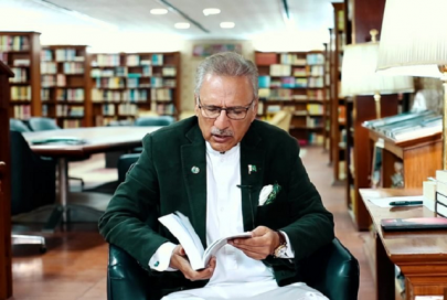 alvi ex ministers discuss appointment of caretaker pm alvi ex ministers discuss appointment of caretaker pm