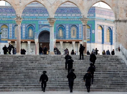 violence erupts again at jerusalem s al aqsa mosque