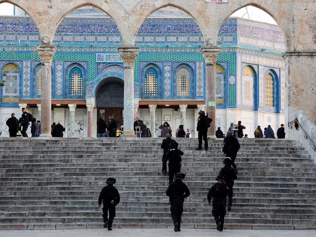israeli security forces take position at the al aqsa compound also known to jews as the temple mount while tension arises during clashes with palestinians in jerusalem s old city april 5 2023 photo reuters israeli security forces take position at the al aqsa compound also known to jews as the temple mount while tension arises during clashes with palestinians in jerusalem s old city april 5 2023 photo reuters